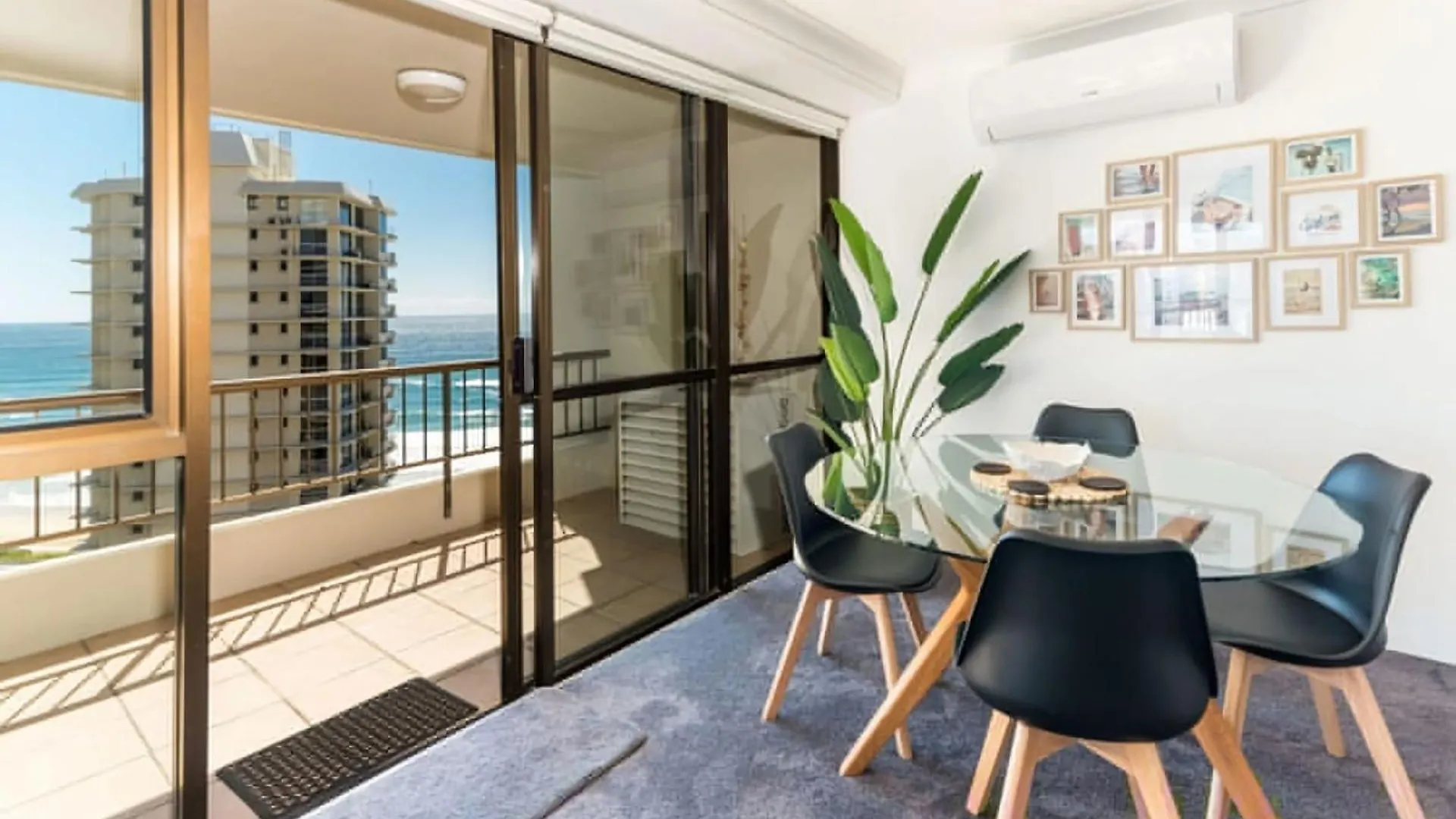 Charming 2Br Ocean View Apartment Gold Coast